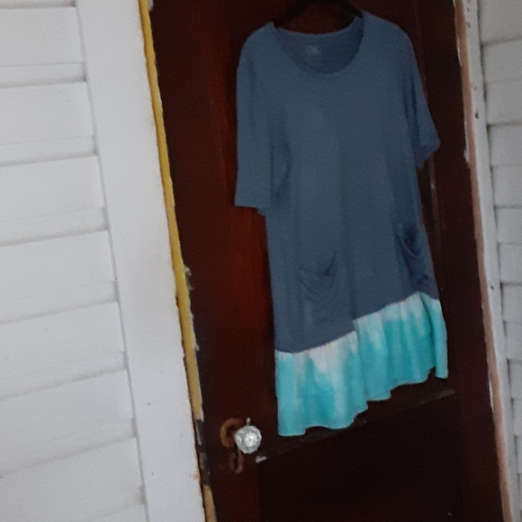 LOGO by lori Goldstein sz us small 2 pockets top